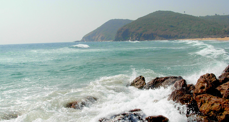 Yarada Beach Vizag (Location, Activities, Night Life, Images, Facts &amp;  Things to do) - Vizag Tourism 2021