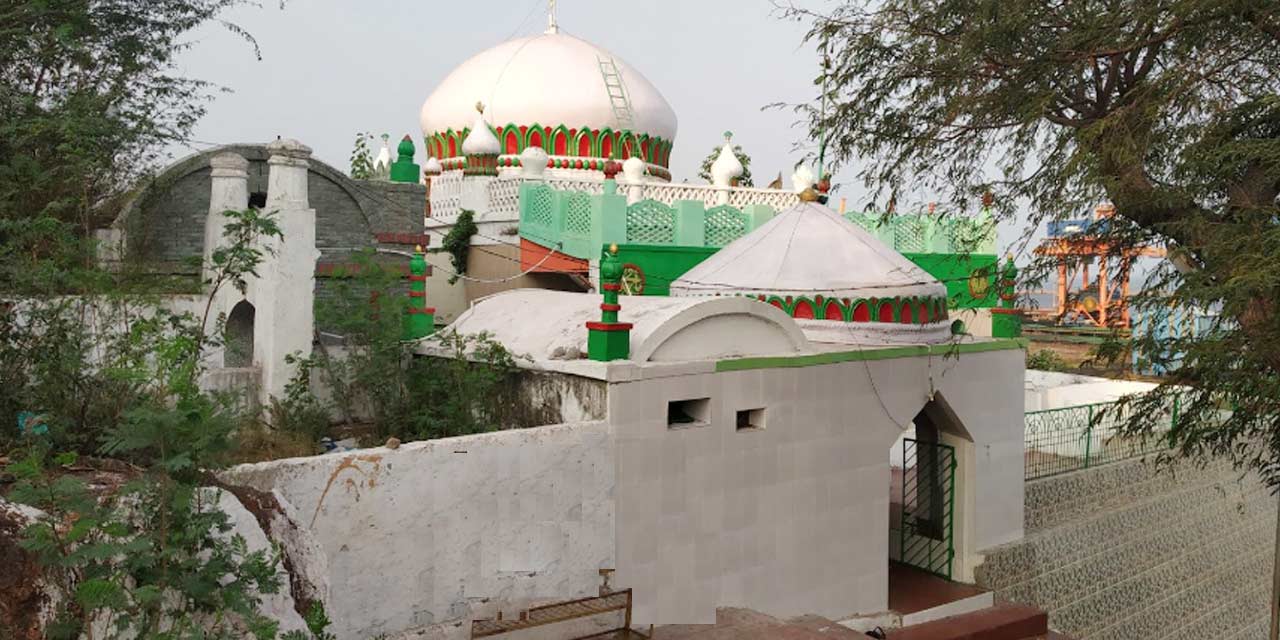 Baba Ishaq Madina Mosque Vizag (Entry Fee, Timings, History, Built ...